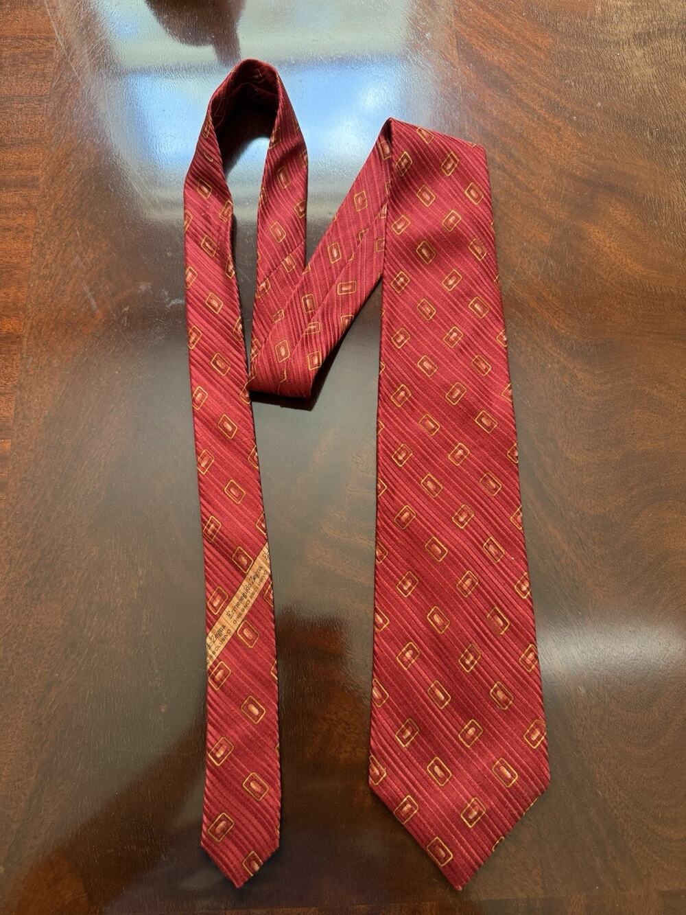 Ermenegildo Zegna Silk Tie Mens Red Gold Geometric Italy Necktie 59x3.5"